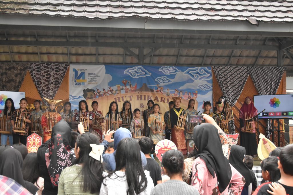 HUT 14 Sekolah Hikari